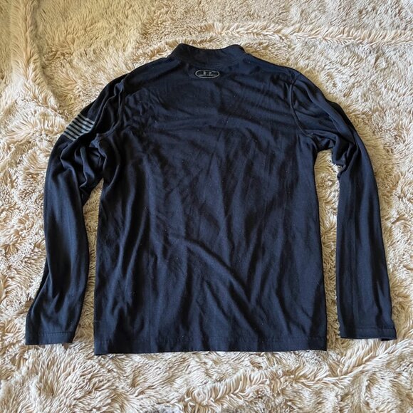 Under Armour Shirt Medium - Picture 2 of 3